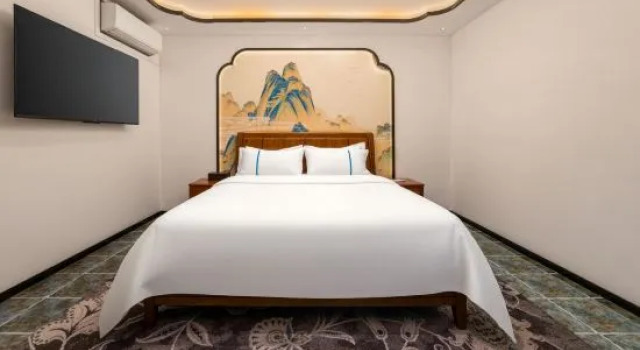 Семейный люкс Jinan Hetang Homestay (Daming Lake Furong Street)