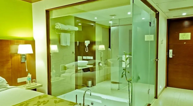 Клубный номер Standard Ramee Grand Hotel and Spa, Pune