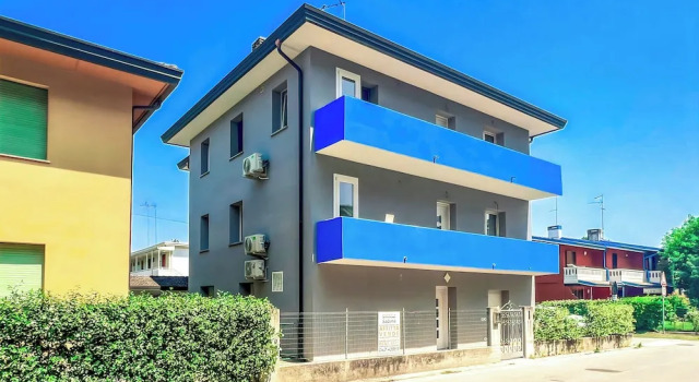 Modern Flat With Terrace for Large Families in Bibione, Prenota Appartamento Hotel a Veneto con parcheggio, Parcheggio