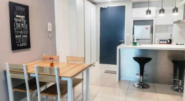 Blue Sky Apartment 5-6pax, Prenota Appartamento Hotel a Sabah con piscina, Piscina