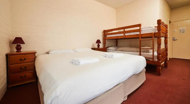 Семейный номер Standard Abom Hotel