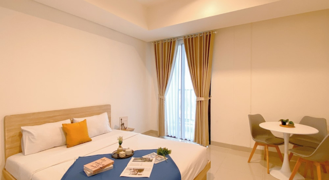 Студия Standard Cozy And Neat Studio At Cleon Park Apartment