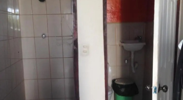 Кровать в общем номере Hostal Brisas y Olas
