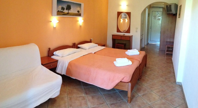 Aloni Hotel Pefkochori, Prenota Hotel Pefkohori Kassandra