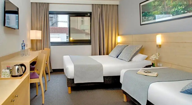Номер Comfort Hôtel Padoue