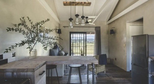 Коттедж с 2 комнатами The Farmstead Franschhoek
