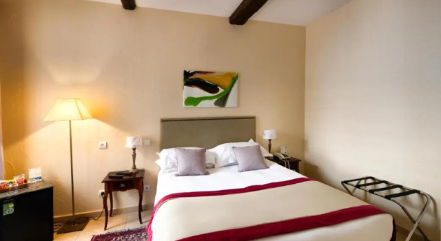 Standardowy dwuosobowy pokój piwnica Hotel d'Aragon
