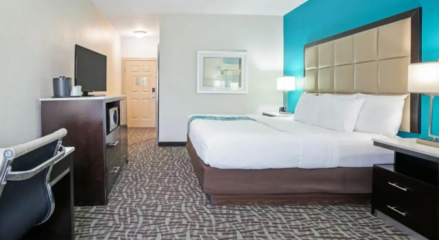Номер Standard La Quinta Inn and Suites by Wyndham Paris