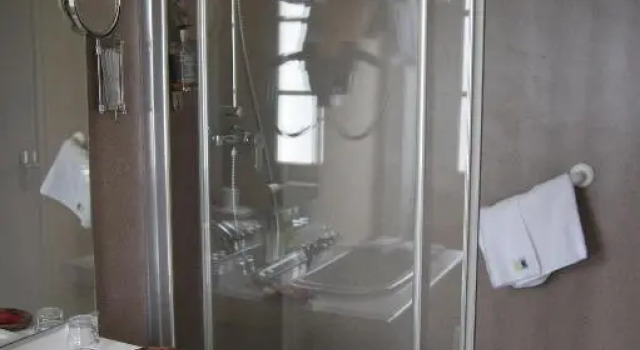 Номер Standard Hotel de LEurope, La Roche-Posay