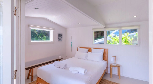 Koi Waiheke with private beach access
