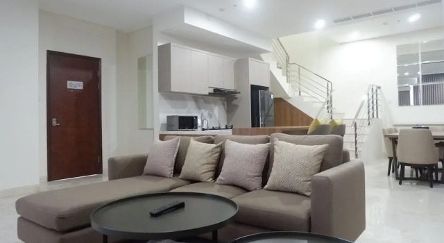 Luxurious & Spacious 3BR Apartment at Grand Sungkono Lagoon