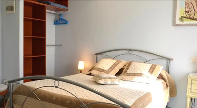 Domaine Marselan, Rezervați Hotel Monze 