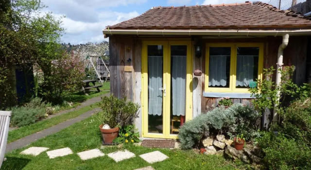 La Maison Rouge, Забронировать Отель Шовиньи Вьен