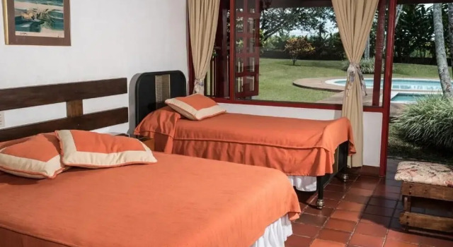 Finca Hotel El Rosario, Rezervovat Hotel Hotely v Santander s parkováním, Parkování