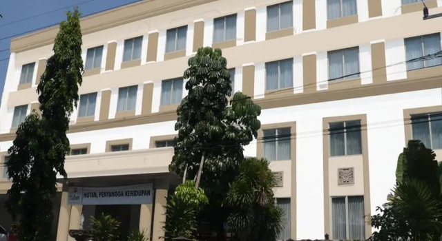 Simple suite junior Resor Tuban Tropis