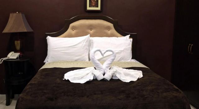 Двухместный полулюкс Peridot Suites