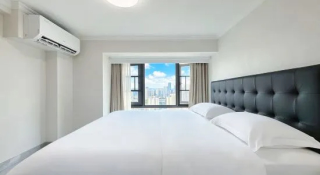 Люкс с 2 комнатами Dai Ju Homestay (Huangtuling MTR Station Branch)