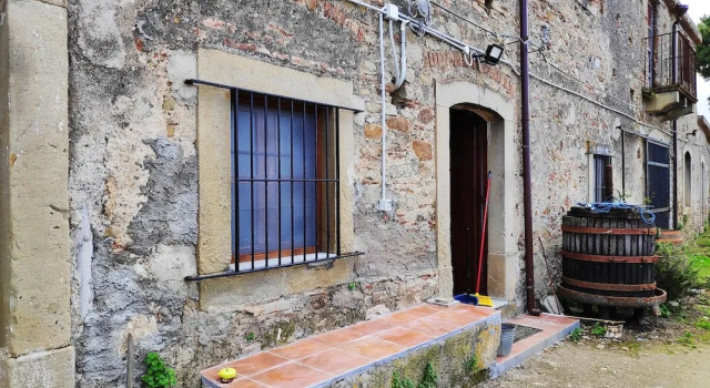 Studio in Mongiove, With Enclosed Garden Near the Beach