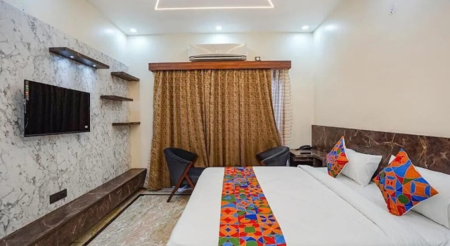 Номер Deluxe The Grand Mansion Hotel