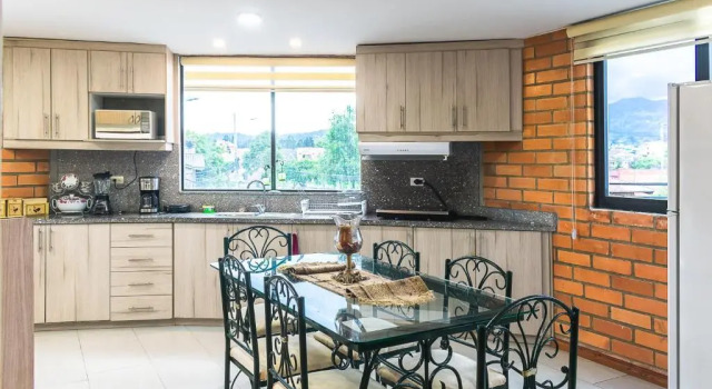 Vineyard Apartments & Suits, Rezerwuj Apartament Hotele w Cuenca z parkingiem, Parking