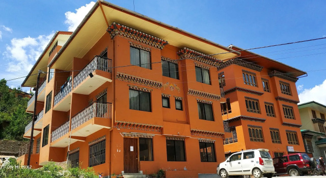 Hotel Silverpine - A Boutique Hotel in Thimpu, Book Boutique Hotel Hoteller i Timphu med parkering, Parkering