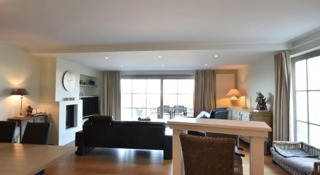 Spacious Holiday Home in Middelkerke with Hot Tub, Забронировать Отель Отели Западной Фландрия 3 звезды, 3*