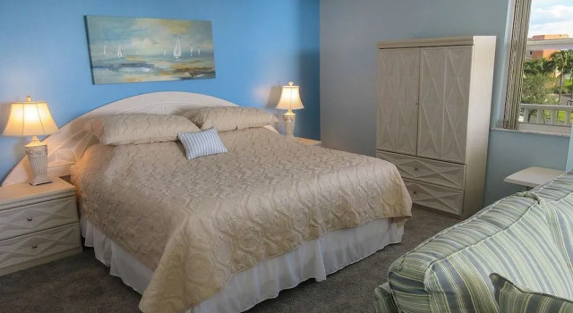 Estero Beach & Tennis #503c 1 Bedroom 1 Bathroom Condo, Забронировать Апартаменты/квартира Отели Истеро с парковкой, Парковка