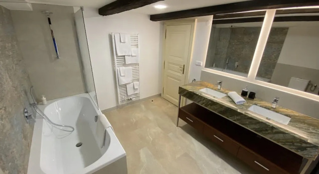 Апартаменты Superior Мансарда U Kapra Apartments