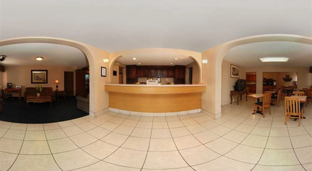 Quality Inn & Suites, 预订 酒店 菲尼克斯 - 鳳凰城 凤凰城都市区