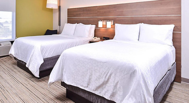 Двухместный номер Standard Holiday Inn Express Hotel & Suites Mount Pleasant by IHG