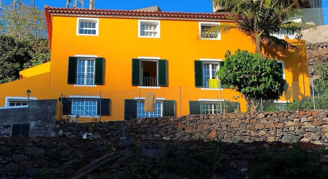 Charming 3-bed Apartment With sea & Mountain View, Boek Appartement Caniço Madeira