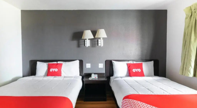 Четырёхместный номер Premium с мини-кухней Studio 6 Irving, TX – DFW North