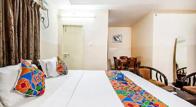 Люкс Luxury FabHotel Aditya Yatri Nivas - Nr Tirupati Railway Station