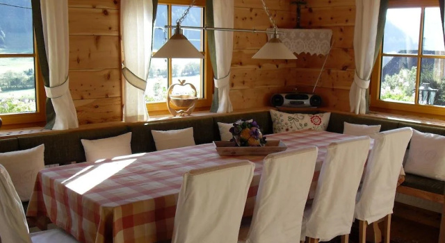 Chalet Geissler, Reserva ahora Chalet de montaña Hoteles en Poelstal con aparcamiento, Aparcamiento