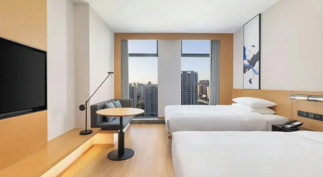 Четырёхместный номер Standard с видом на город Fairfield by Marriott Hangzhou Gongshu