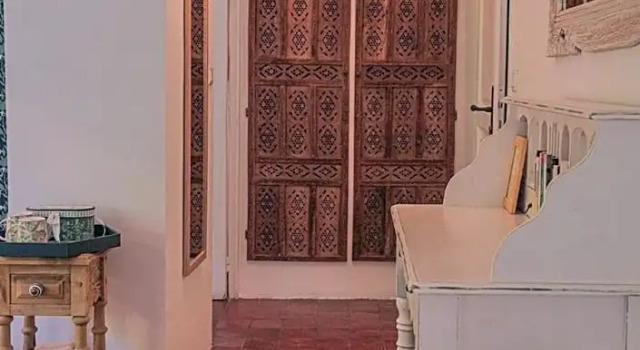 Montjoia, Prenota Bed & breakfast Le Thor Valchiusa