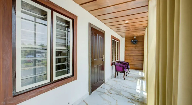 Номер Premier Treebo Love Shore Residency, Near Lakeshore Hospital