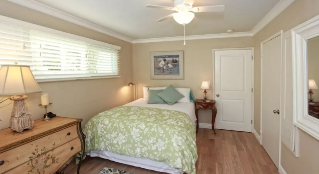 W. Bay Ave (68433) - 2 Br townhouse by RedAwning, Забронировать Апартаменты/квартира Апартаменты Ньюпорт-Бич, рядом с Linda Island, Апартаменты/квартира