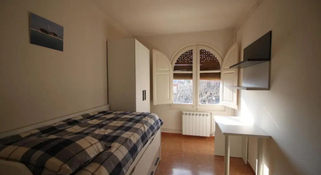Apartment Market Square, Забронировать Апартаменты/квартира Кардона провинция Барселона, рядом с Приходская церковь Сант-Микель
