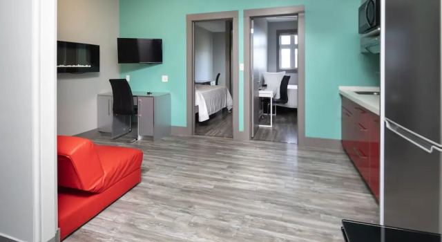 Люкс с 2 комнатами с балконом Micro Boutique Living Wolfville