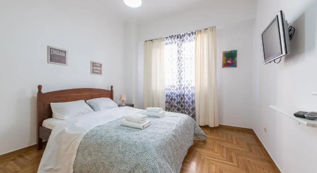 Pagkrati 2 bedroom apartment for 4 persons