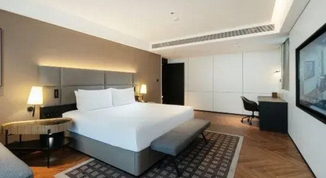 Люкс RIHA intl Hotel