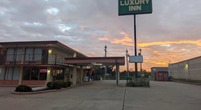 Luxury Inn, Boek Hotel Mustang Oklahoma