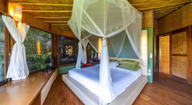 Вилла с 4 комнатами рядом с пляжем Sejuk Beach Villas