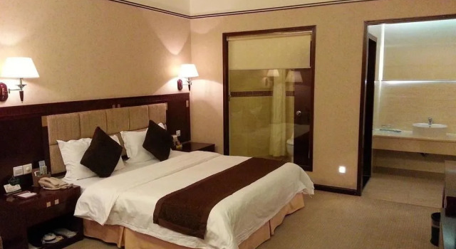 Baorong Traders Hotel, Rezerwuj Hotel Hotele w Shenzhen z parkingiem, Parking