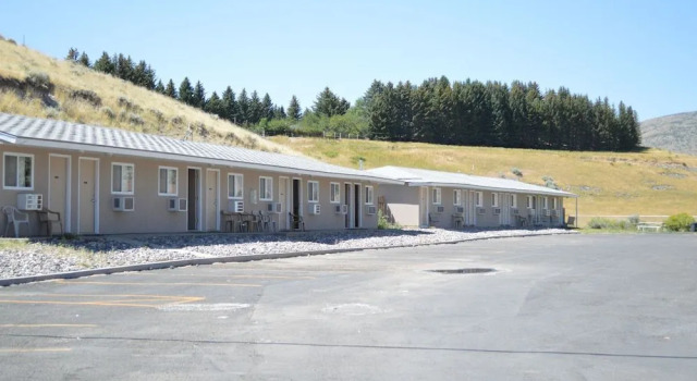 A Wyoming Inn