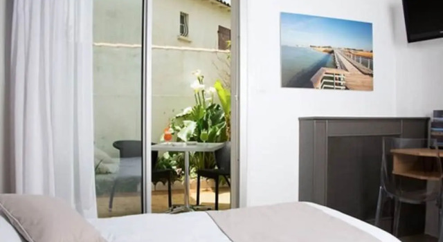 Номер Comfort Hotel Les Dunes