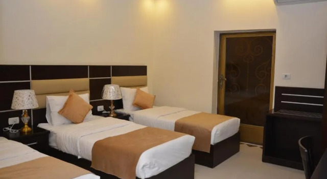 Трёхместный номер Standard с балконом Shaqilath Hotel