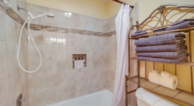 Коттедж Quiet Oklahoma Home - Close to Golf Courses!