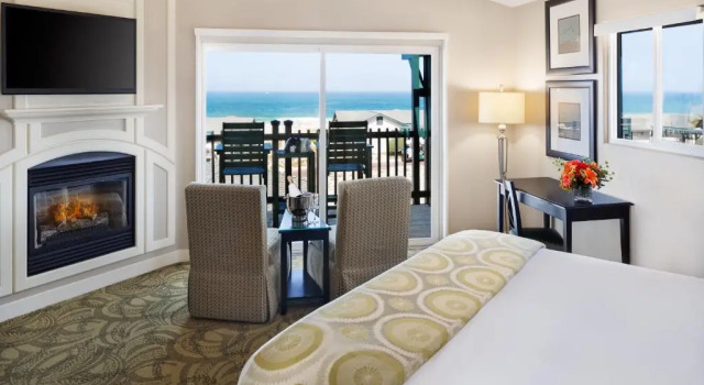 Номер Deluxe с видом на океан Sanctuary Beach Resort